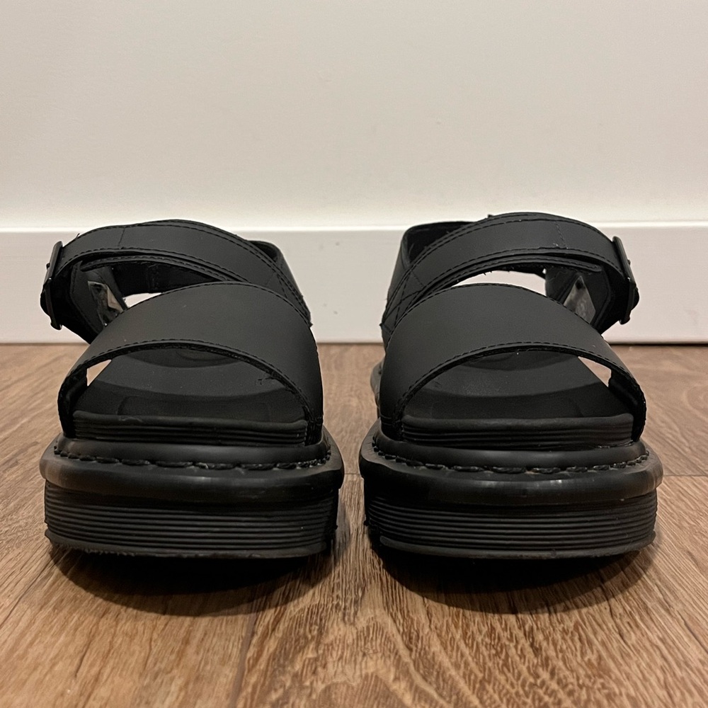 DR. MARTENS VOSS WOMEN'S LEATHER STRAP
SANDALS / BLACK / SIZE 7 - Picture 8 of 16